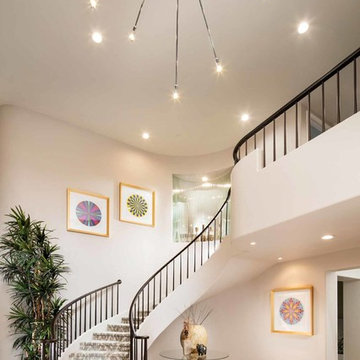MODERN ENTERY HALL