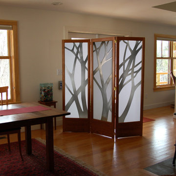 Grove screen with alumbranch insert