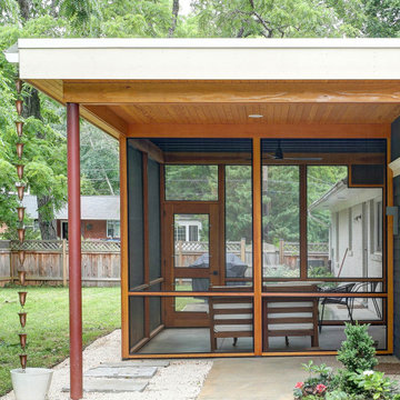 Screened Porch -- Brandywine Dr.