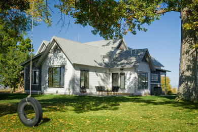 Example of a cottage patio design in Other