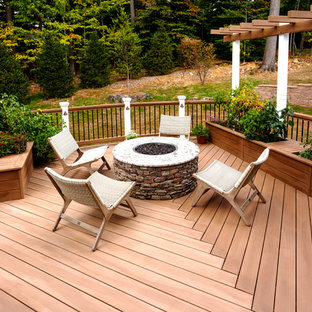 Lounge Area with Fire Pit