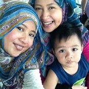 Ratna Rahmat's photo