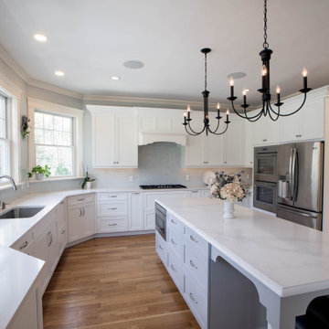Classic White Kitchen with Timeless Appeal