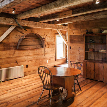 Catskill Barn Home Dining Room
