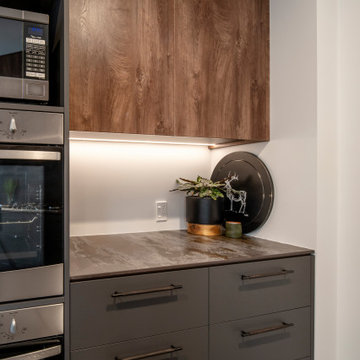 Cognac Comfort - Industrial Kitchen