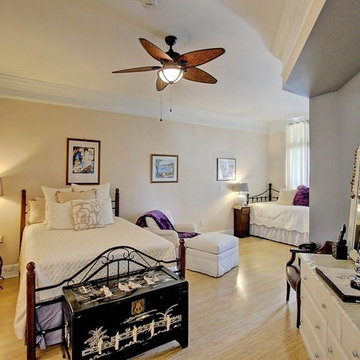222 S Plaza Court