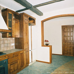 country style kitchen - Kitchen Cabinetry