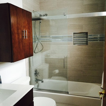 Contemporary bath