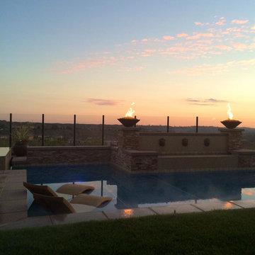 Ledge Lounger in-pool Chaise
