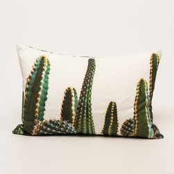 Kuchi Kuu - Dennis - Decorative Pillows