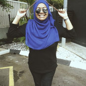 Ayin Junaidis foto