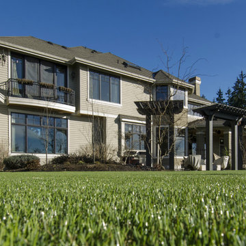 Lake Sammamish Backyard Putting Green