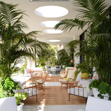 Hollywood Regency