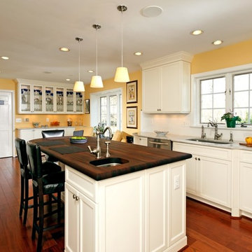 Bright, Traditional Kitchen in McLean, Virginia