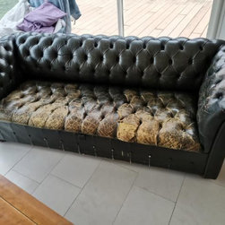 Restauration Canap&eacute; en cuir Chesterfield - Living Room Furniture
