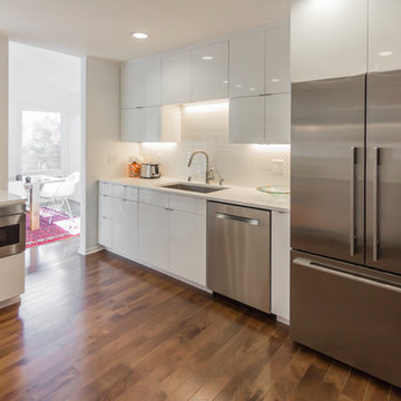 Edina Modern