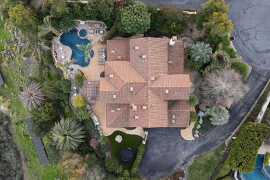 Example of an exterior home design in San Diego