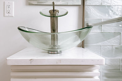 Bathroom - bathroom idea in Milwaukee