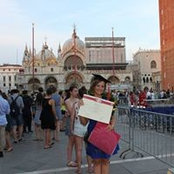 Giulia Vianellos foto
