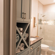 Cabinet hardware