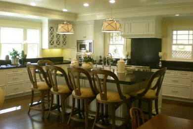 Inspiration for a timeless kitchen remodel in San Francisco