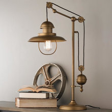 Desk lamp