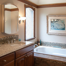 SRW Contracting, Inc.  Fox Chapel, PA.  Modern/Traditiononal Bath