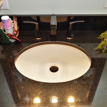 Brookston, IN. Haas Lifestyle Collection. White Maple Kitchen