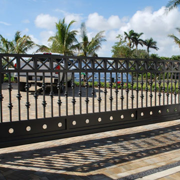 Aluminum Automated Gate at a Florida Residence