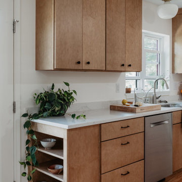 Midcentury Modest Kitchen