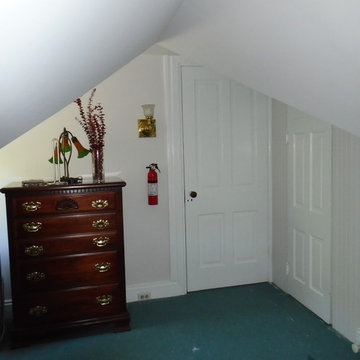 Third Floor, Eider White
