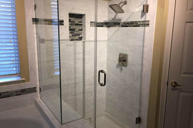 Inspiration for a modern bathroom remodel in San Francisco