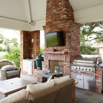 Grattan Residence