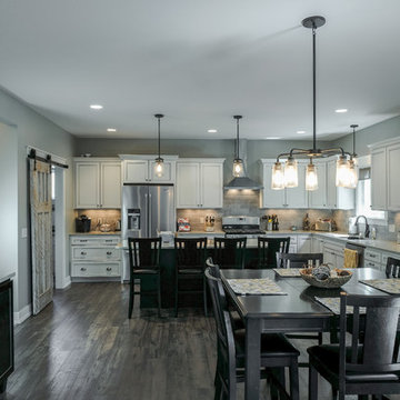 The Brady Bunch Moves In - Greater Grand Rapids, MI