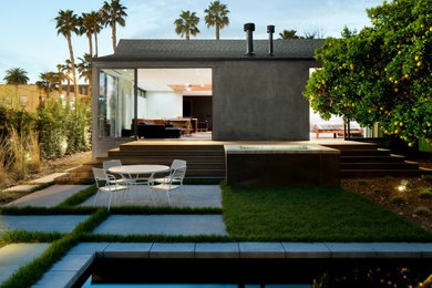 Example of a minimalist pool design in Los Angeles