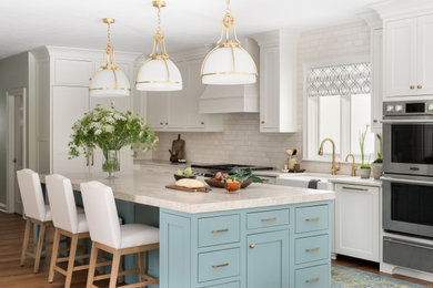Kitchen photo in Indianapolis