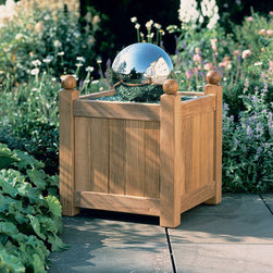 Barlow Tyrie - Outdoor Pots And Planters