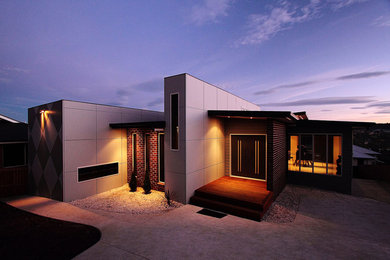 Inspiration for a contemporary exterior in Hobart.