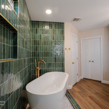 Cozy Modern Bathroom