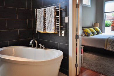 Inspiration for a contemporary bathroom remodel in New Orleans