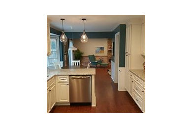 This is an example of a kitchen in Raleigh.