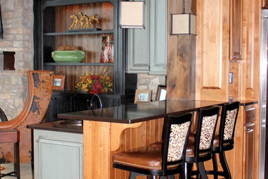 Kitchen - rustic kitchen idea in Portland