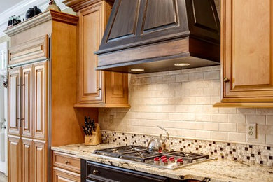 Inspiration for a timeless kitchen remodel in Atlanta