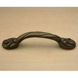 Traditional - Cabinet And Drawer Handle Pulls