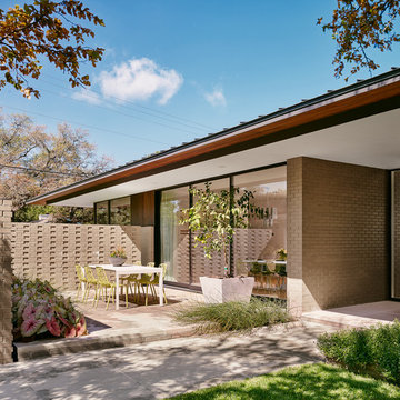 Laurelwood Residence