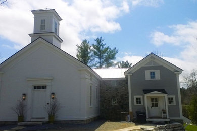 Inspiration for a cottage exterior home remodel in Burlington