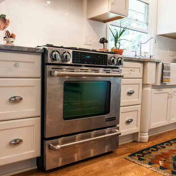 Elm Grove Farmhouse Kitchen