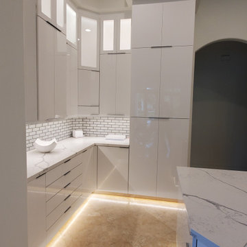 Modern Kitchen Remodel Done With Cabinet Refacing
