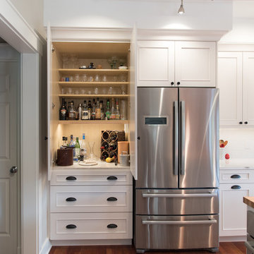 Transitional Craftsman Kitchen