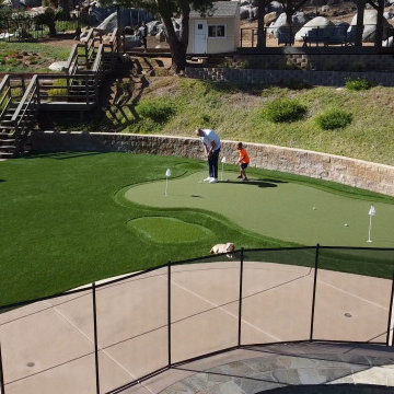 Backyard Putting Green for Family Fun | Nisleit Residence, Poway, CA